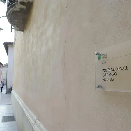 Porta Medievale Del Campo Apartamento *