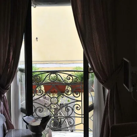 Porta Medievale Del Campo Apartamento